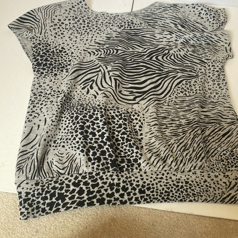 Vintage FR Sport Gray/Black Animal Print Top